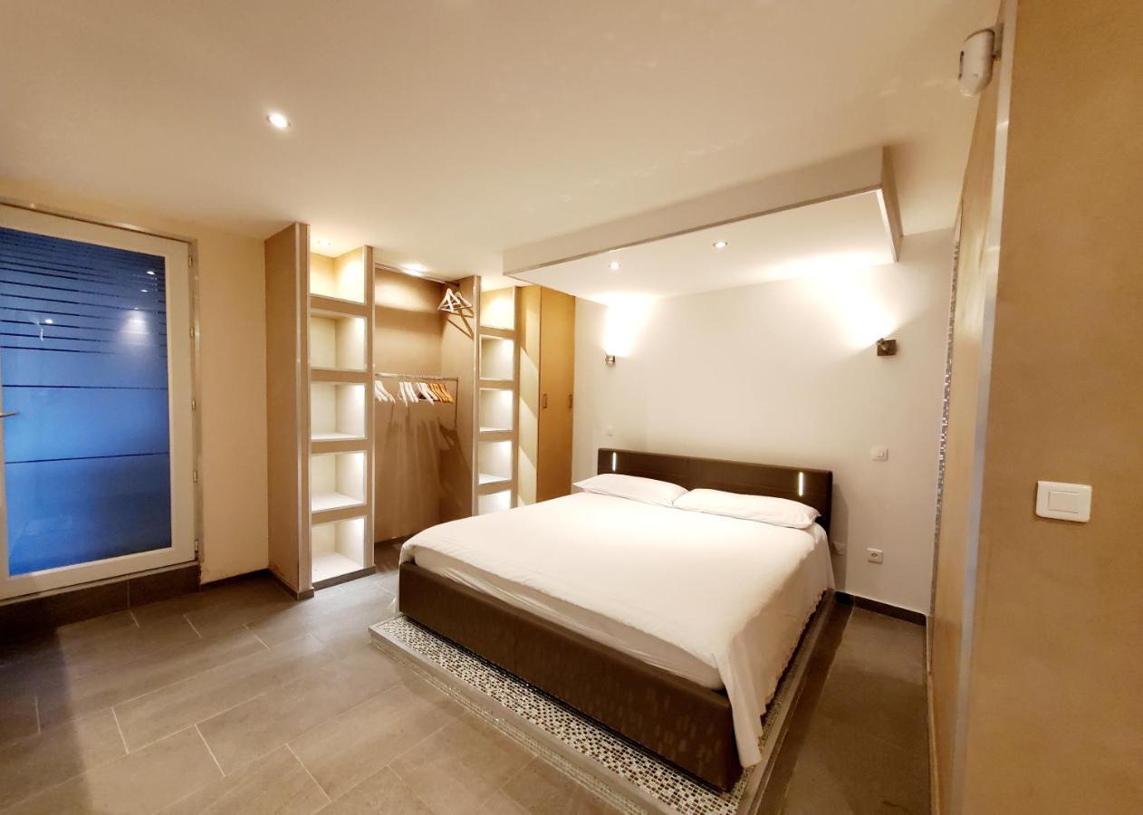 Appartement En Bord De Lac Avec Jaccuzi Publier Bagian luar foto