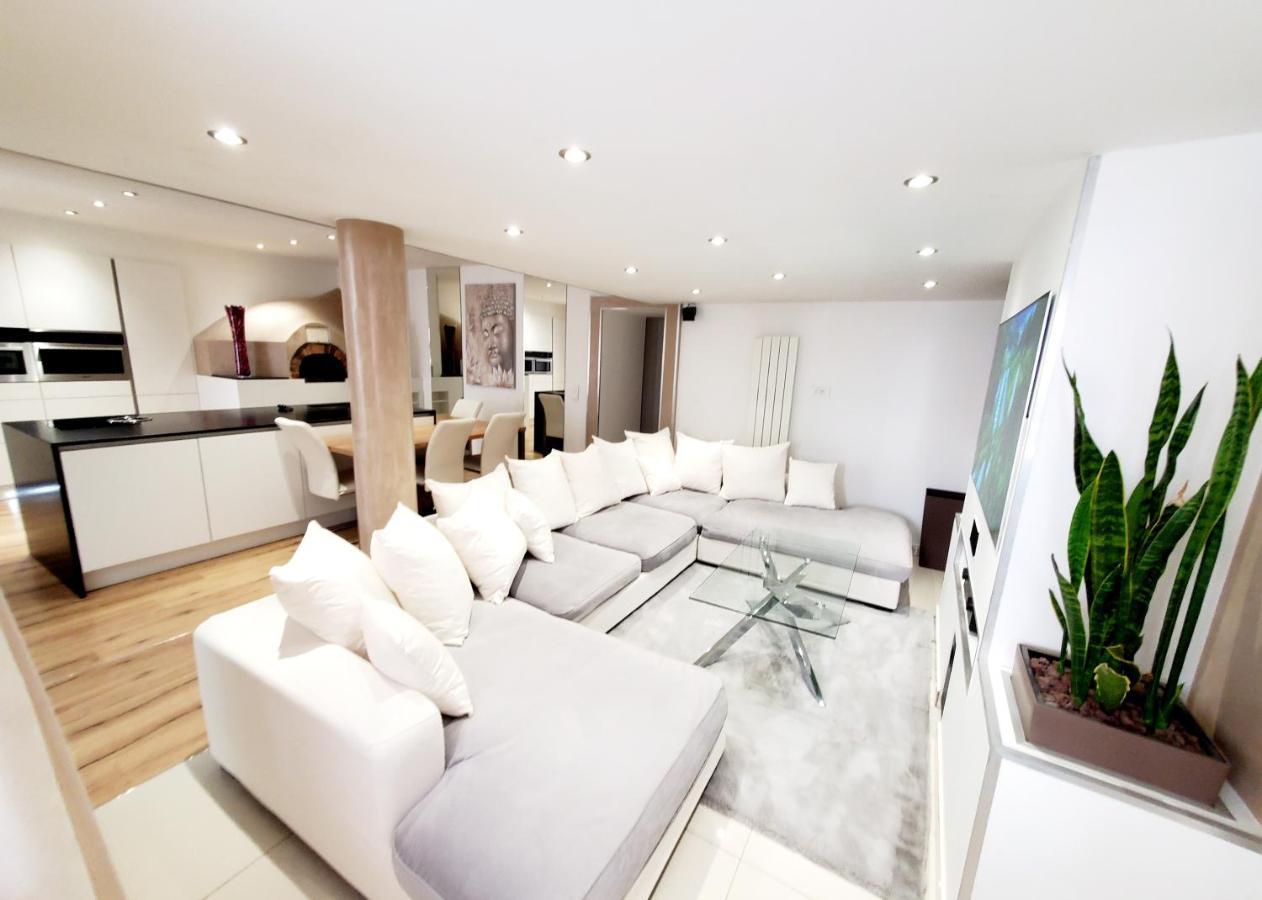 Appartement En Bord De Lac Avec Jaccuzi Publier Bagian luar foto