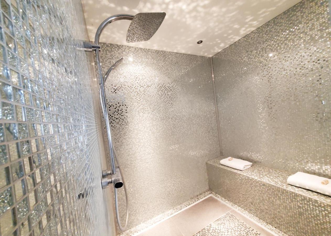 Appartement En Bord De Lac Avec Jaccuzi Publier Bagian luar foto