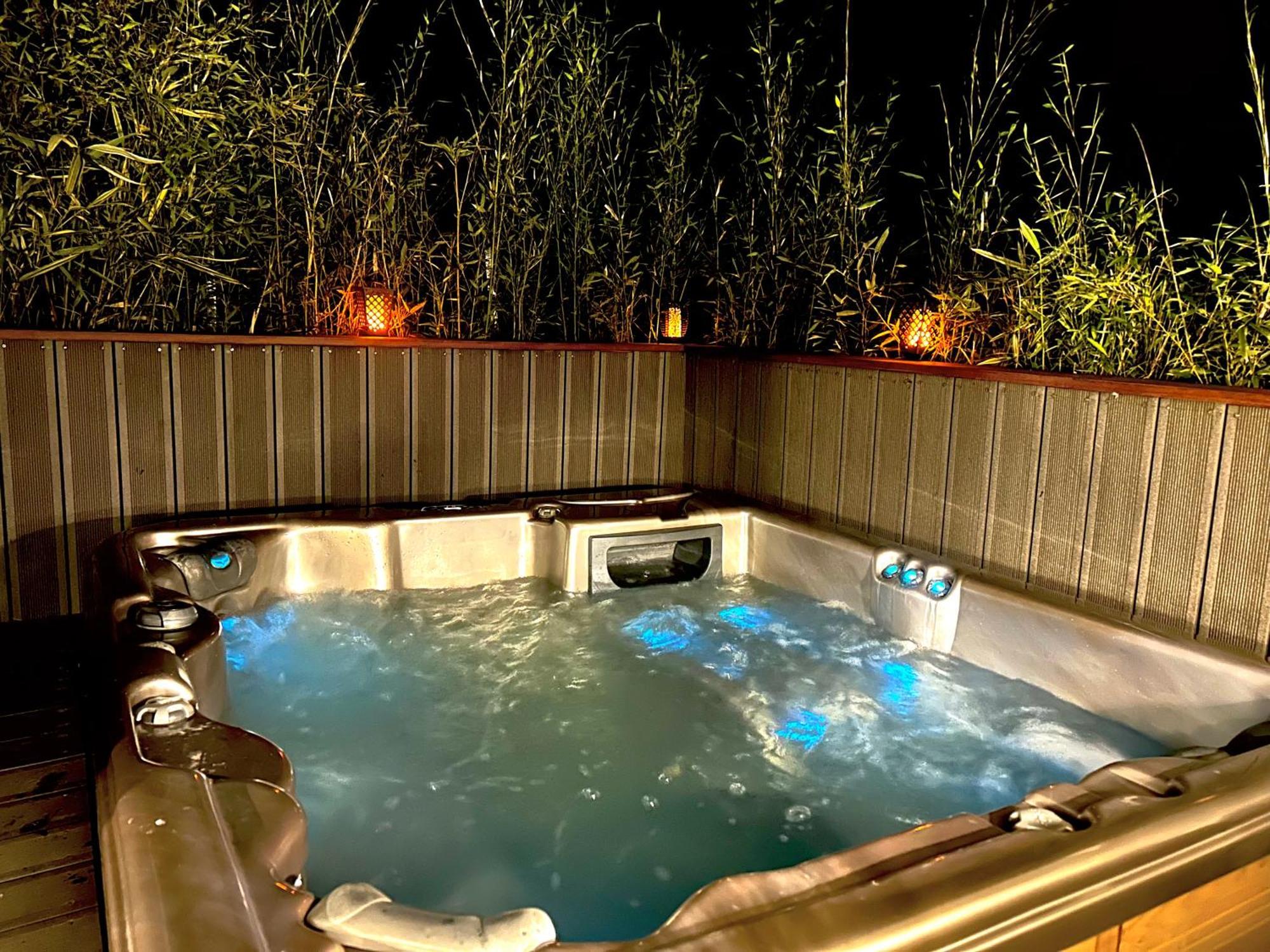 Appartement En Bord De Lac Avec Jaccuzi Publier Bagian luar foto